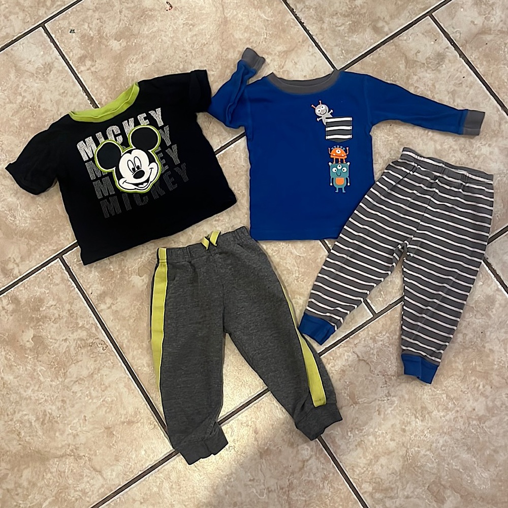 Disney Baby/Koala Kids 18 months Set